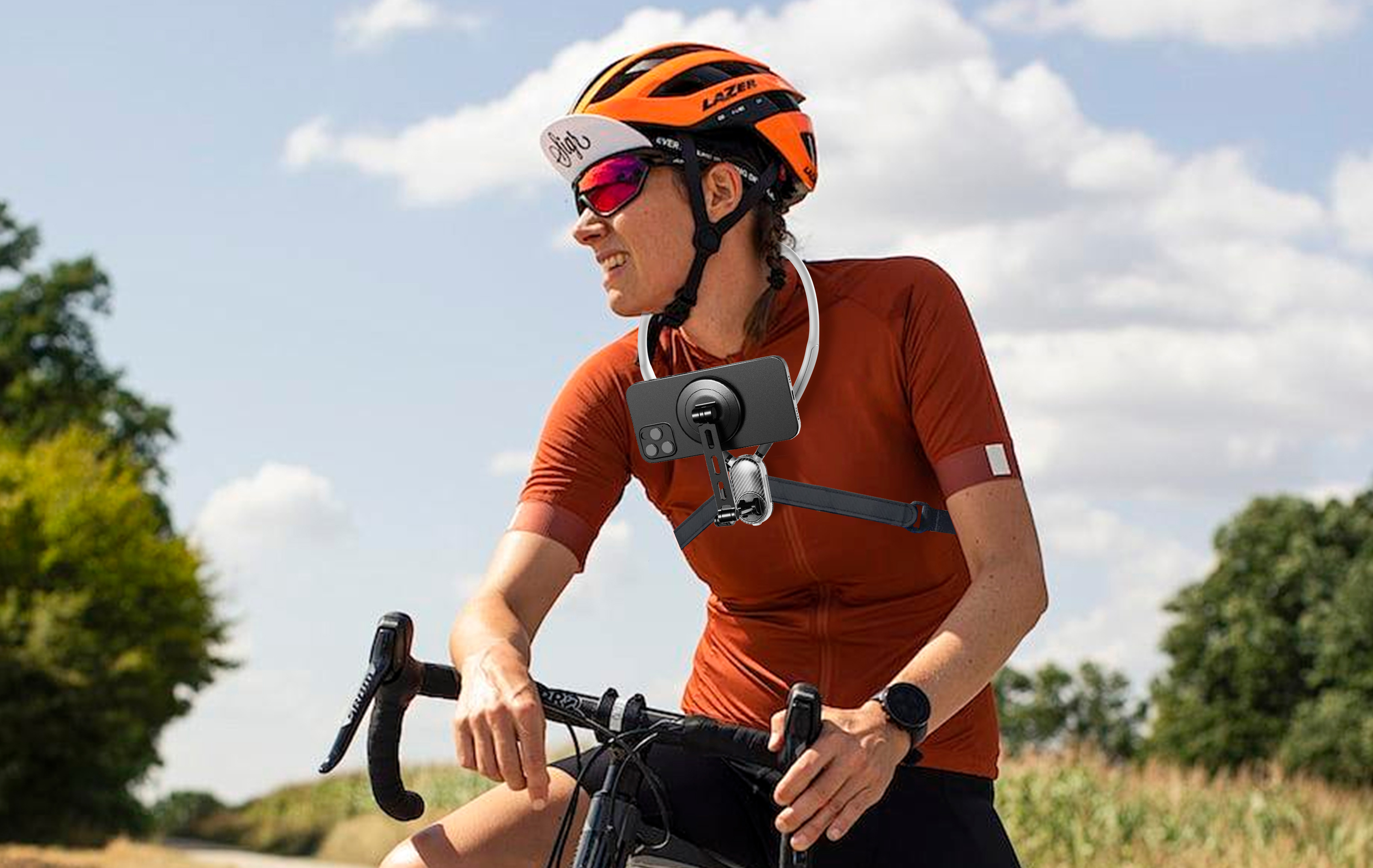 GOJI New mobile phone holder, neck hanging shooting holder